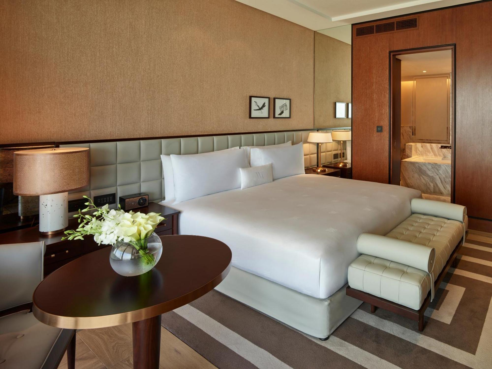 ウォルドルフ アストリア ドバイ インターナショナル ファイナンシャル センター エクステリア 写真 A bedroom at the hotel